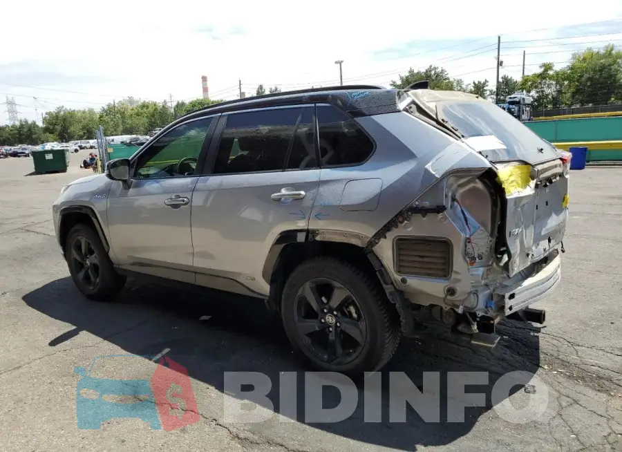 JTMEWRFV1LJ038525 Photo# 2