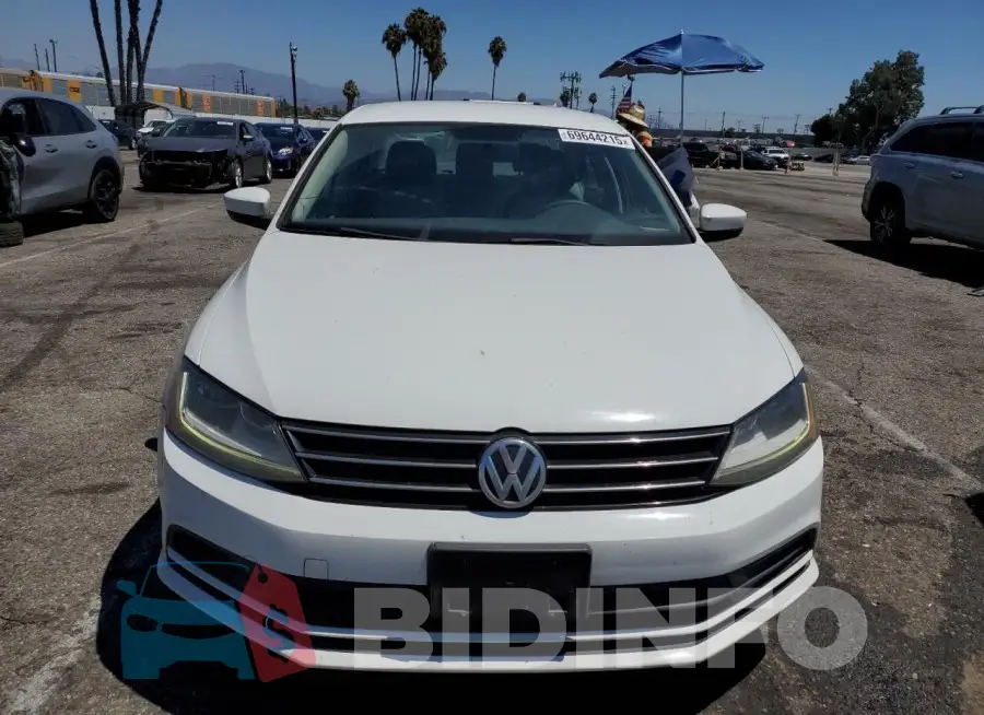 3VW2B7AJ8HM319168 Photo# 5