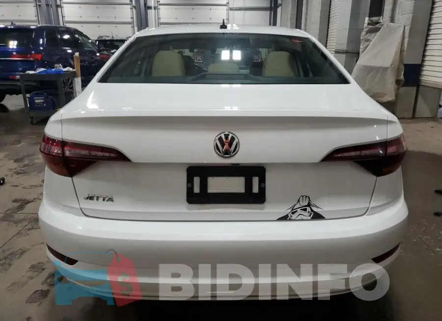 3VWCB7BU2KM181163 Photo# 6