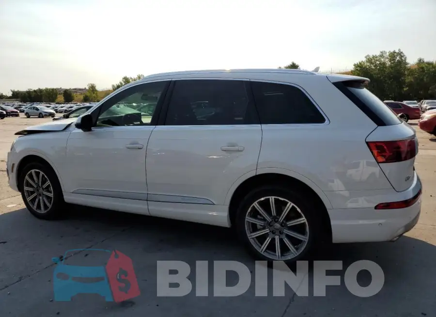 WA1LAAF70KD034899 Photo# 2
