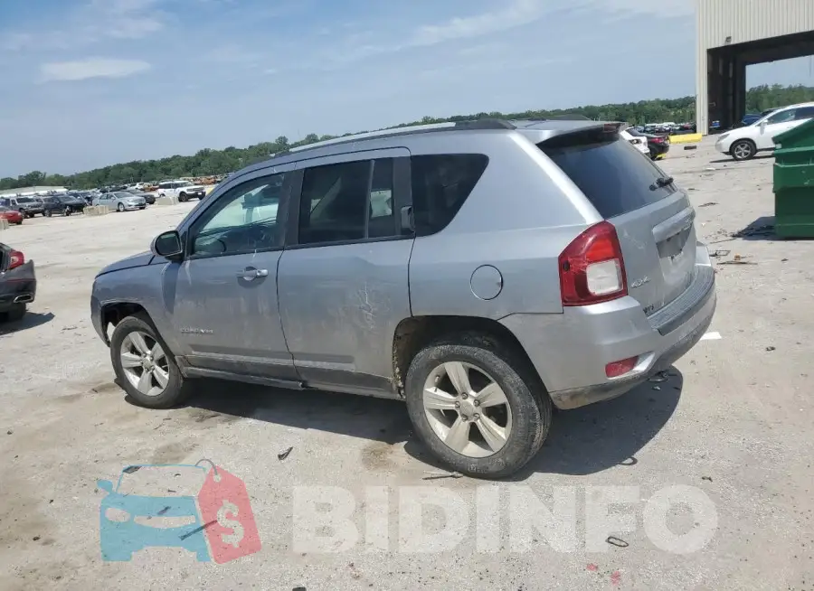 1C4NJDEB2GD556222 Photo# 2
