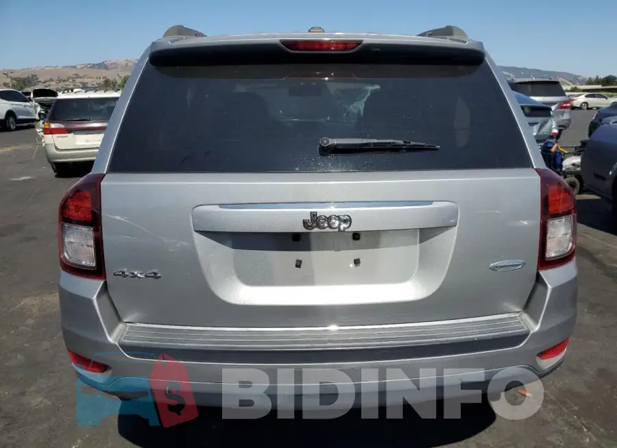 1C4NJDEB9GD718279 Photo# 6