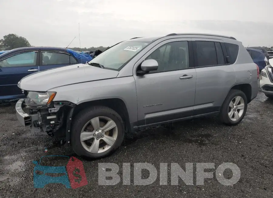 1C4NJDEBXGD541788 Photo# 1