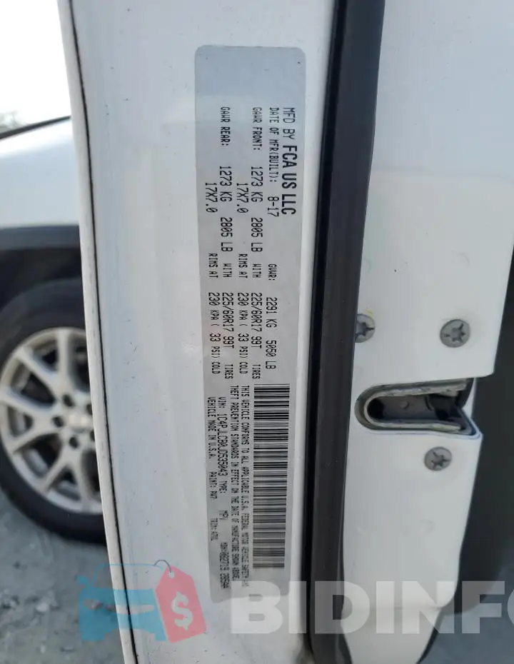 1C4PJLCB0JD535043 Photo# 12