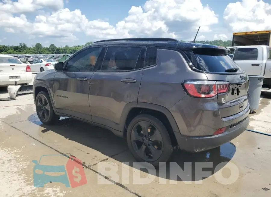 3C4NJCBB5LT140930 Photo# 2
