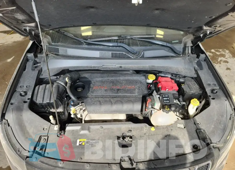 3C4NJDBB8LT150096 Photo# 12