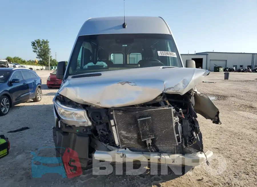WD4PF1CD4KT010510 Photo# 5