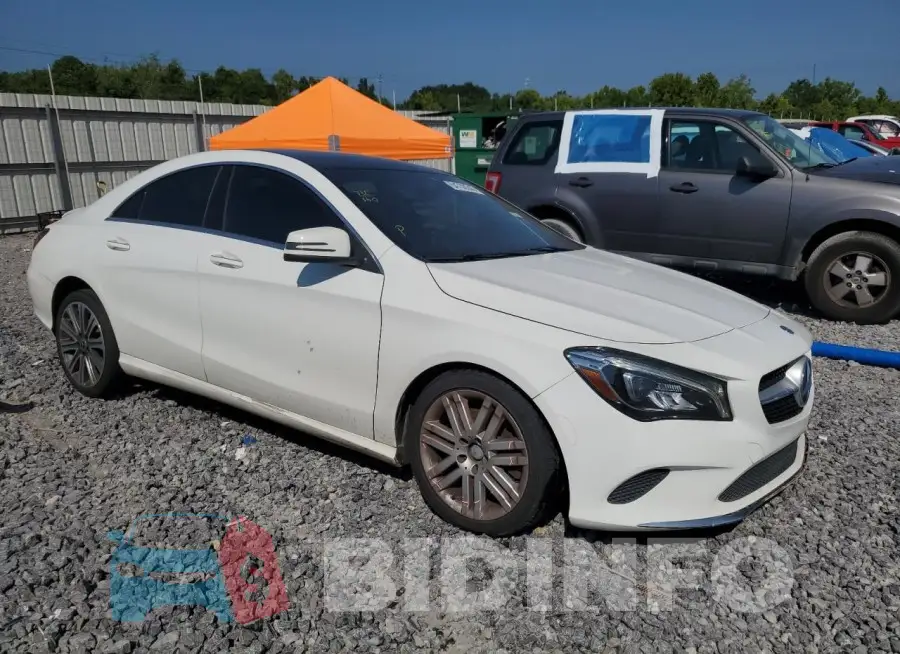 WDDSJ4EB4JN660818 Photo# 4