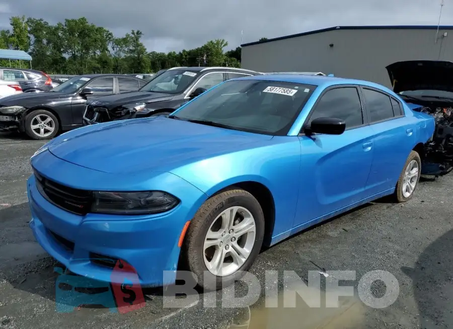 2C3CDXBG9PH643848 Photo# 1