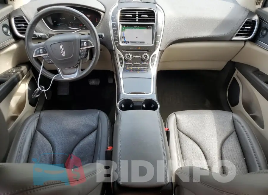 2LMPJ8L95KBL42632 Photo# 8