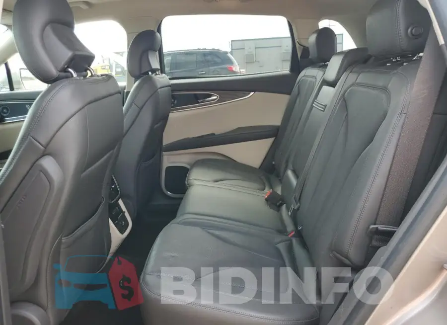 2LMPJ8L95KBL42632 Photo# 11