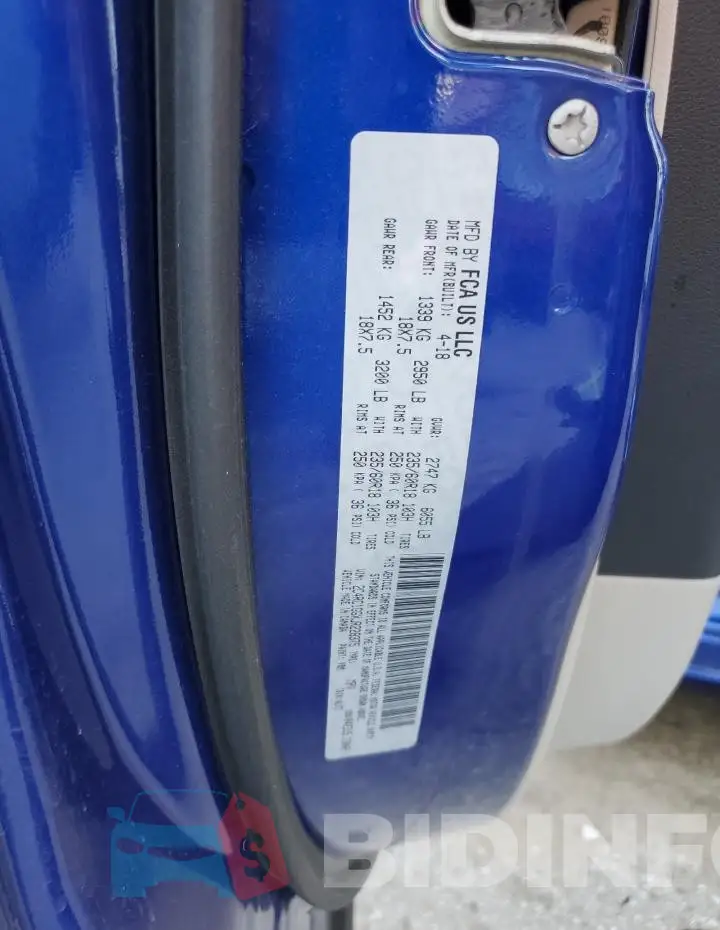 2C4RC1GGXJR228375 Photo# 13