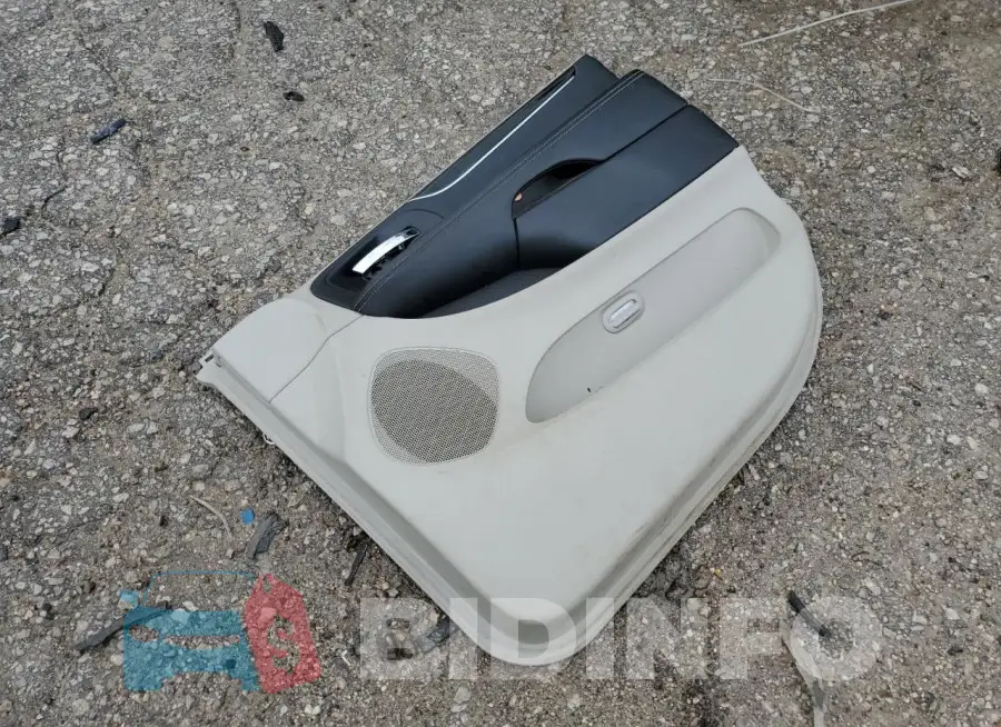 2C4RC1JG5GR232481 Photo# 13