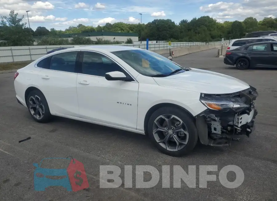 1G1ZD5ST4RF118846 Photo# 4