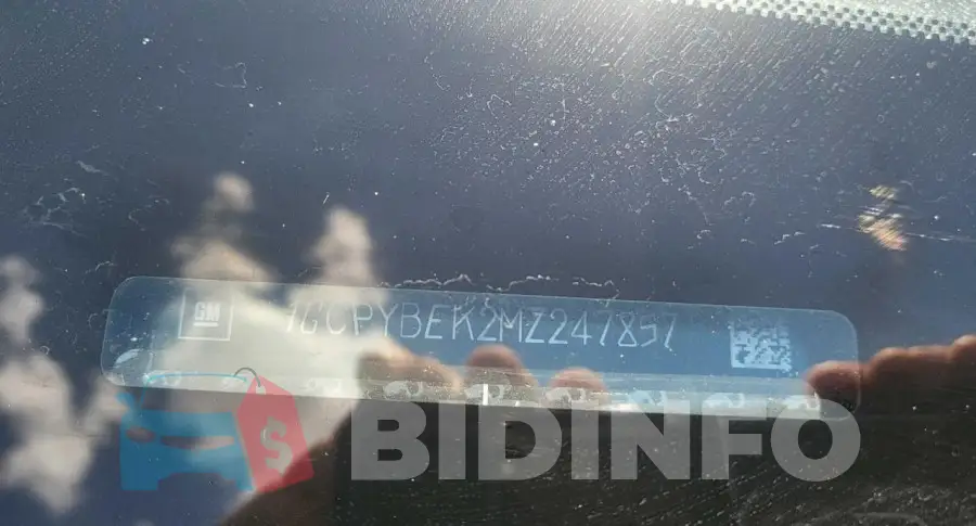 1GCPYBEK2MZ247857 Photo# 10