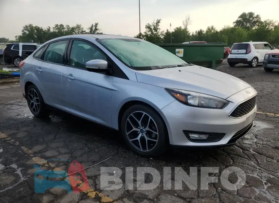 1FADP3H24HL295222 Photo# 4