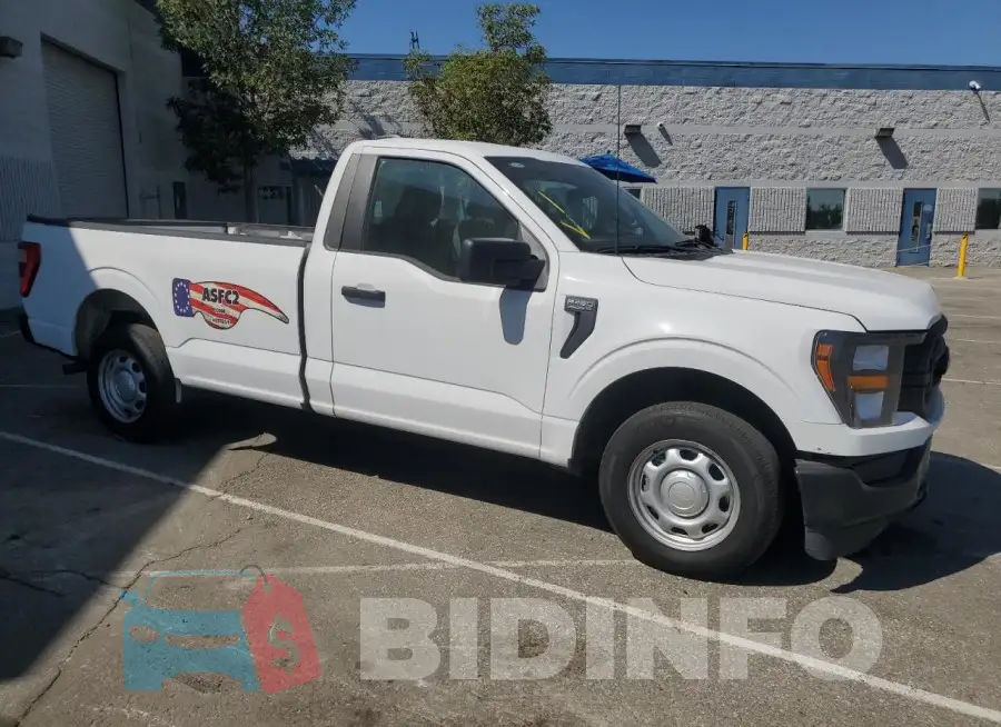 1FTMF1CBXPKE85832 Photo# 4