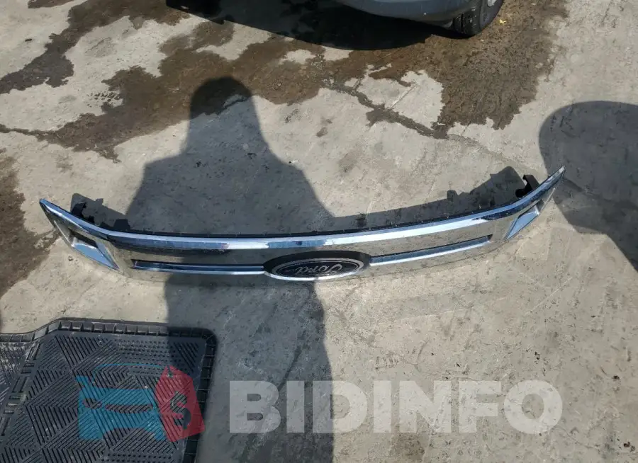 1FTMF1E54JKD77172 Photo# 12