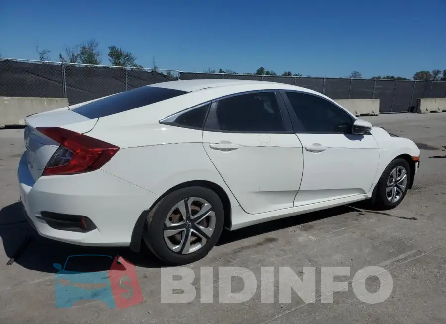 19XFC2F50GE058997 Photo# 3
