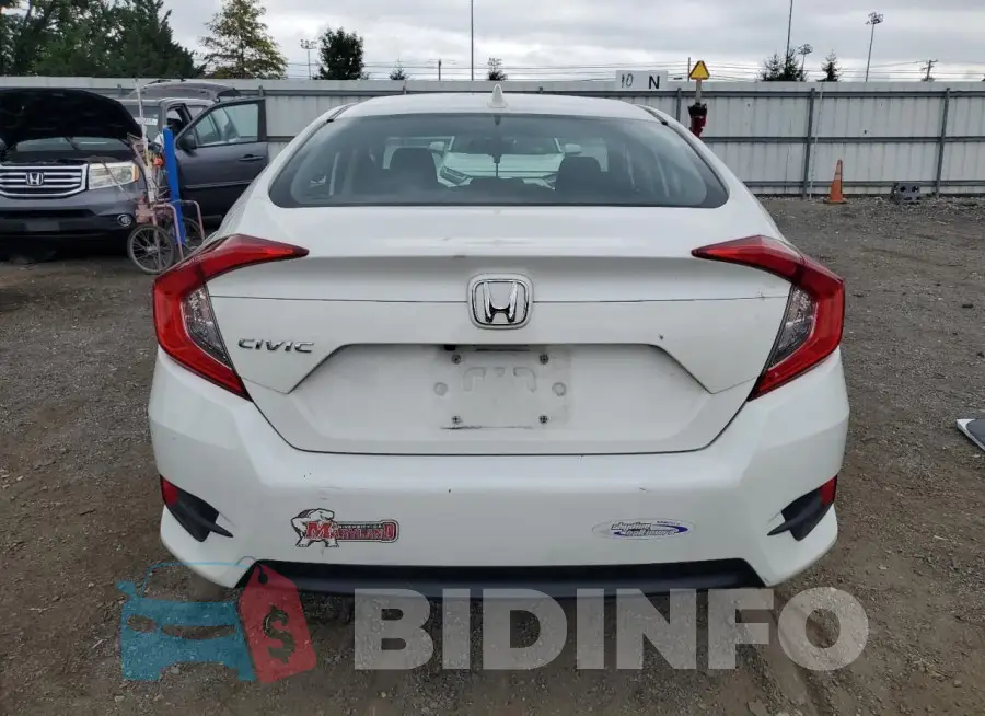 19XFC2F74JE206576 Photo# 6