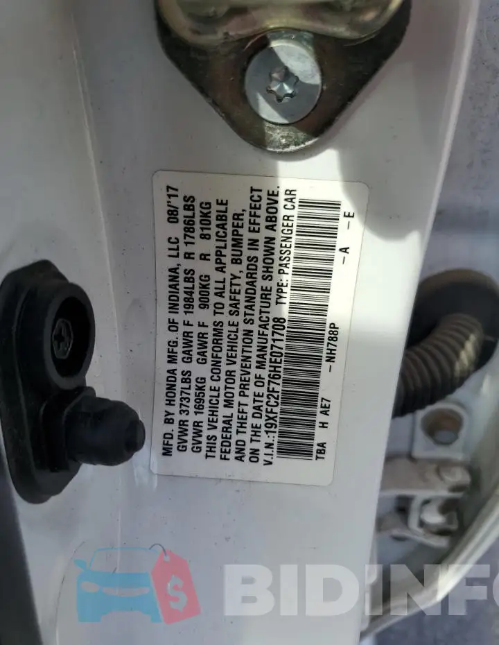 19XFC2F76HE071708 Photo# 12
