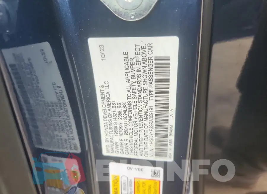 1HGCY1F32RA009191 Photo# 12