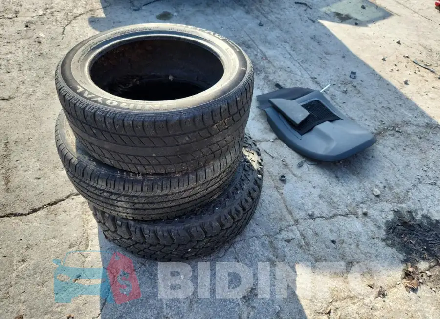 KM8J33A4XJU614154 Photo# 12