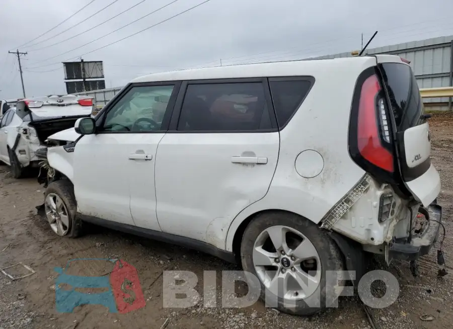 KNDJN2A2XJ7545181 Photo# 2