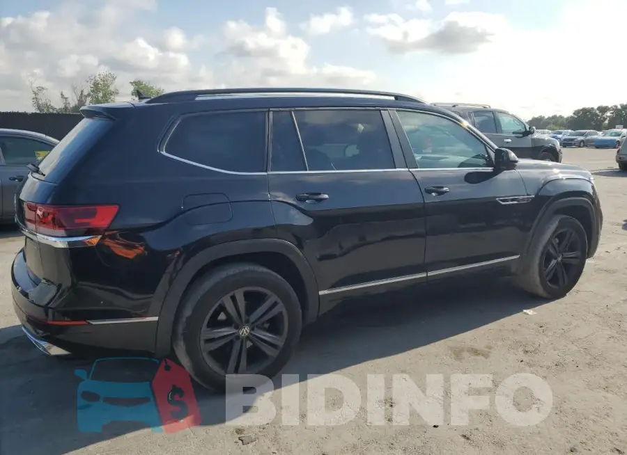 1V2PR2CA7MC522731 Photo# 3