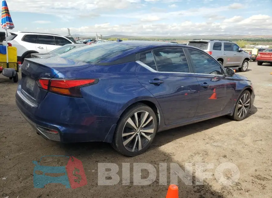 1N4BL4CV3LN314351 Photo# 3