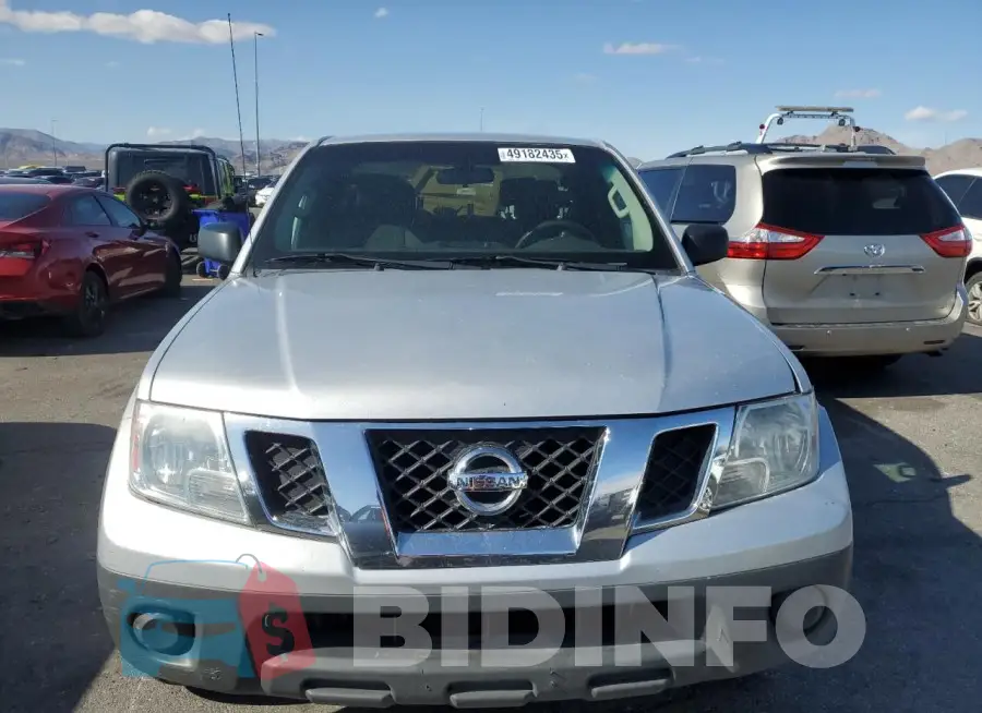 1N6BD0CT2HN700858 Photo# 5