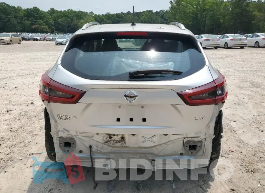 JN1BJ1BV2NW348541 Photo# 6