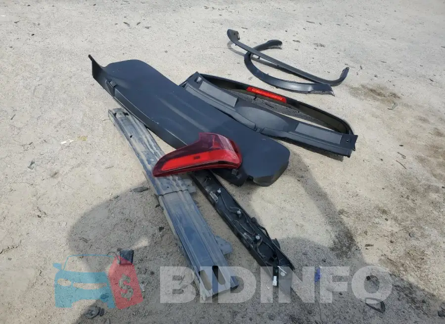 JN1BJ1CP5JW182123 Photo# 13