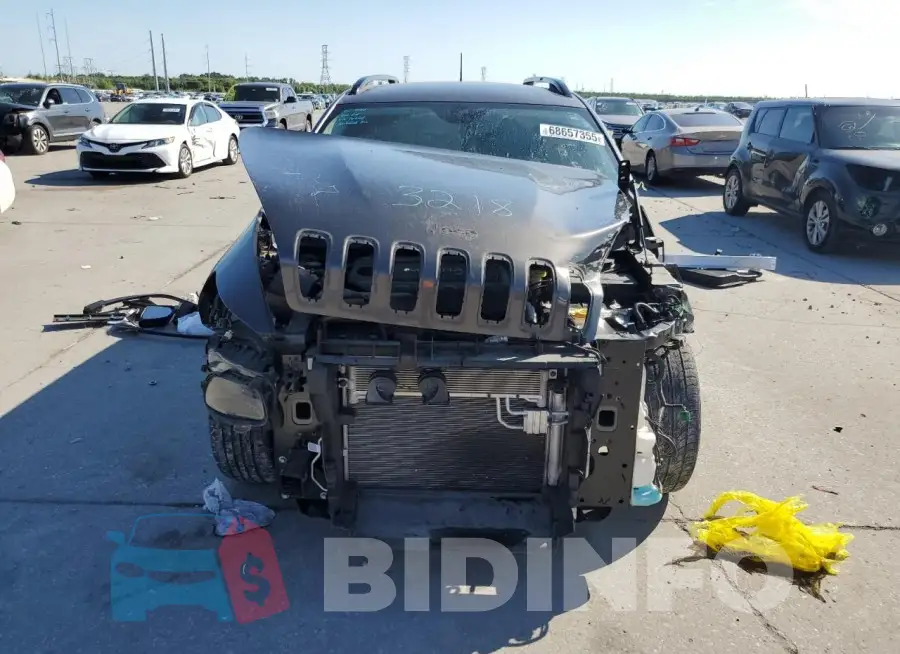 1C4PJLCB6JD588006 Photo# 5