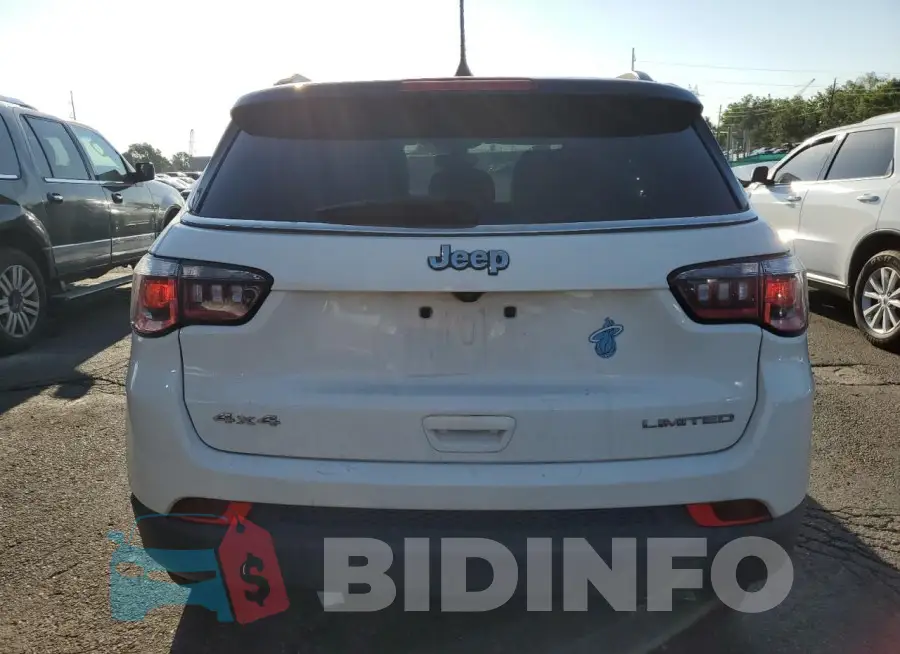 3C4NJDCB9LT108891 Photo# 6