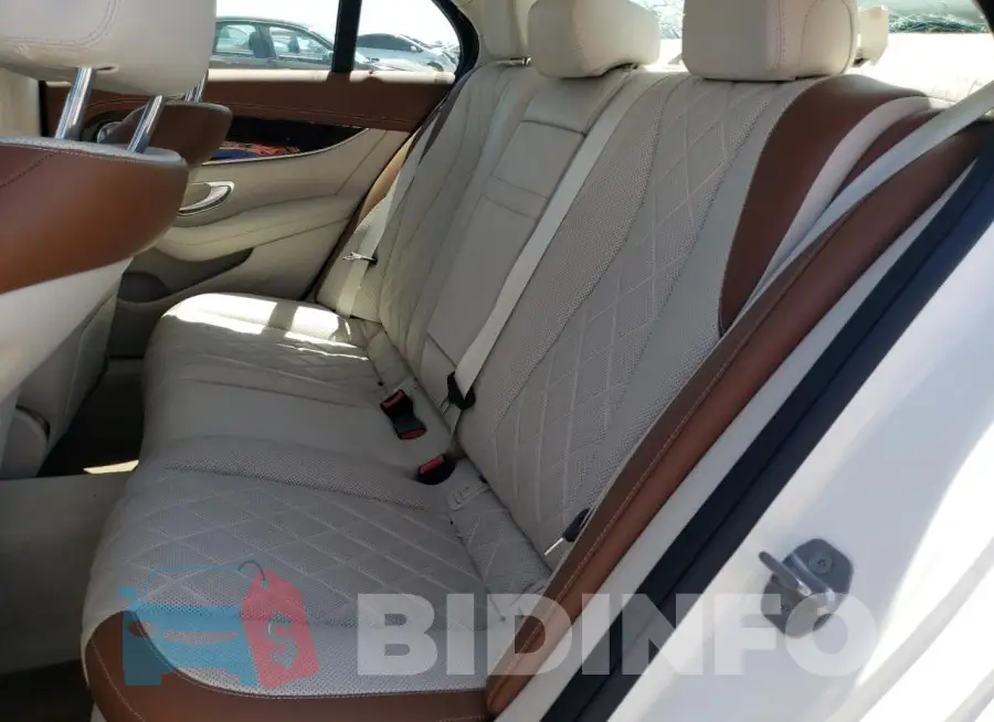 WDDZF4JB6HA158738 Photo# 10