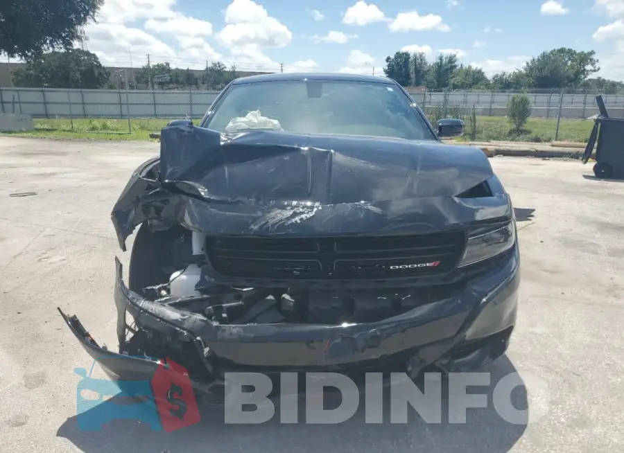 2C3CDXBGXPH661128 Photo# 5