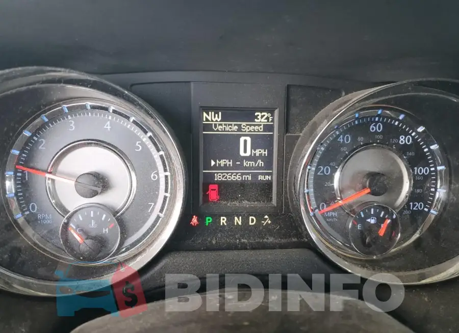 2C4RC1CG5GR207643 Photo# 9