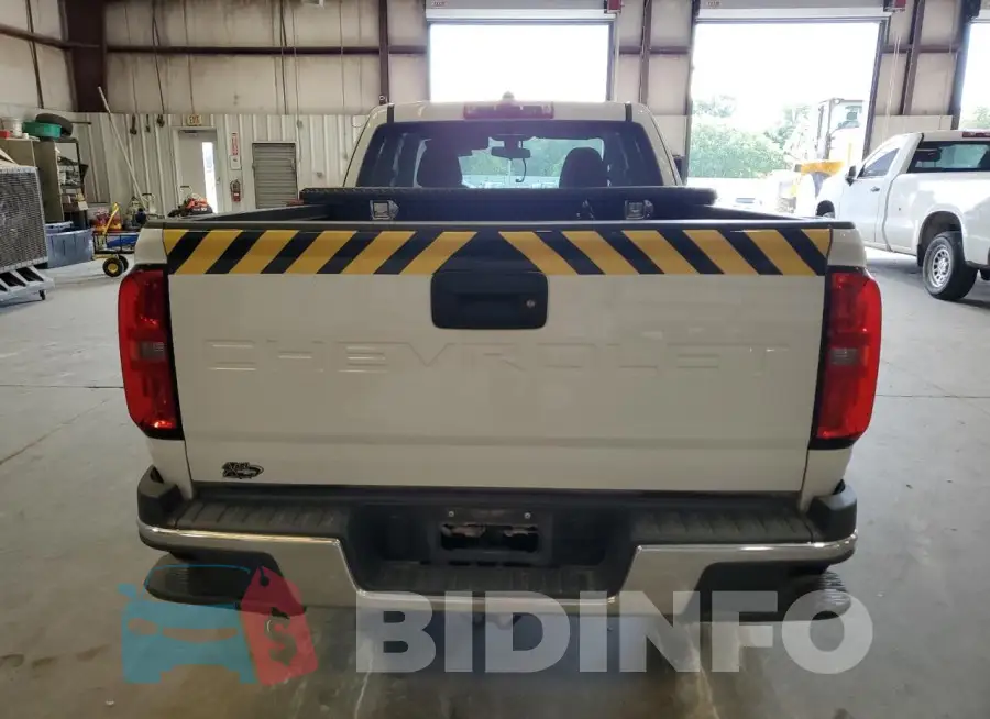 1GCHTBEA7N1182935 Photo# 6