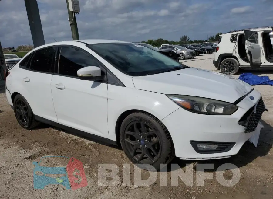 1FADP3F28GL367914 Photo# 4