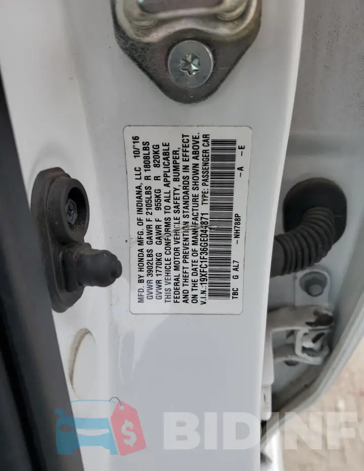 19XFC1F36GE044871 Photo# 12