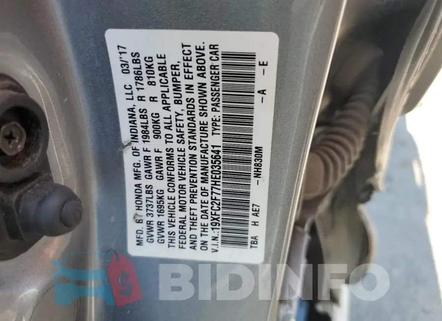 19XFC2F77HE035641 Photo# 12