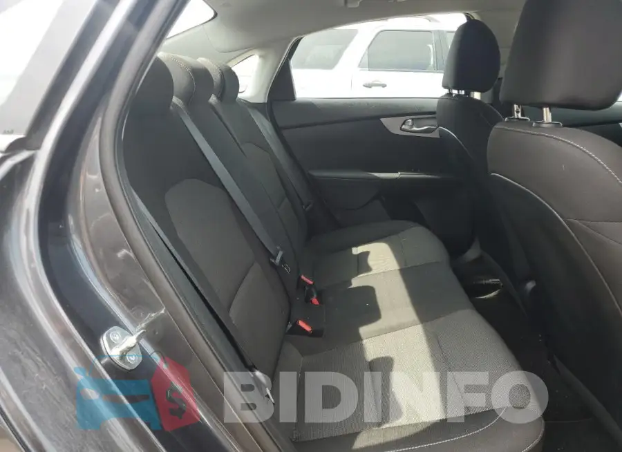 3KPF24AD8RE700012 Photo# 10