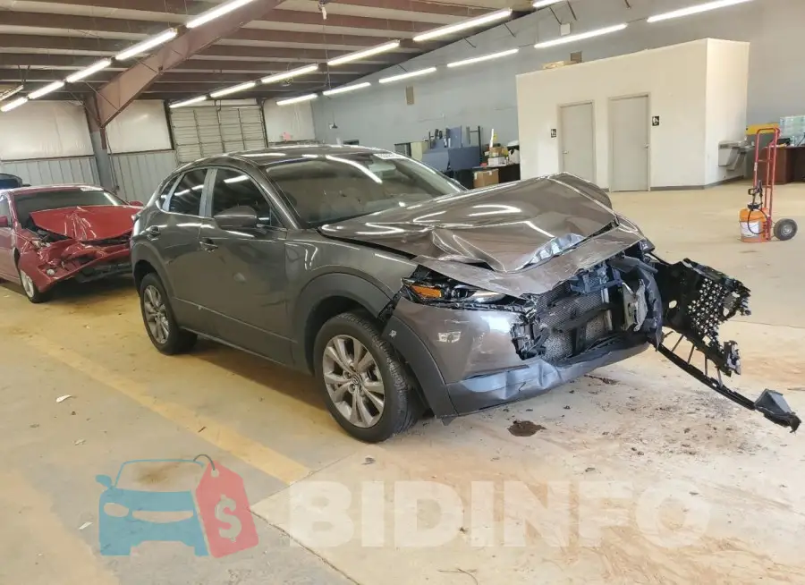 3MVDMACL6MM213814 Photo# 4