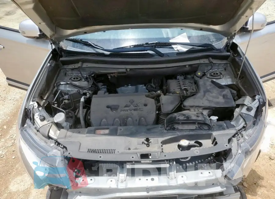 JA4AD3A37KZ051961 Photo# 12