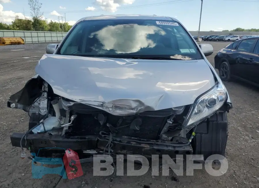 5TDKZ3DC7JS948303 Photo# 5
