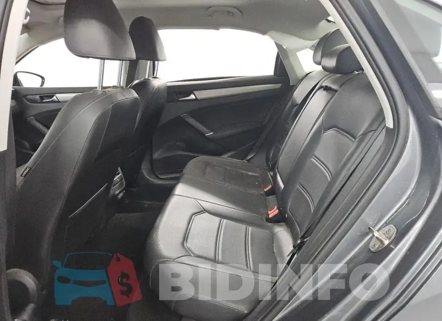1VWSA7A35MC000441 Photo# 10