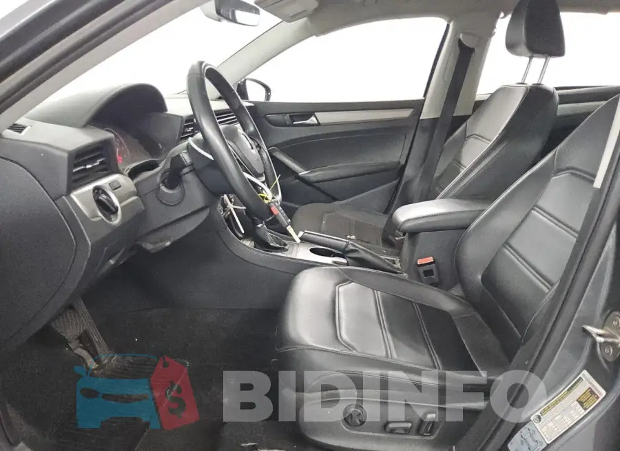 1VWSA7A35MC000441 Photo# 7