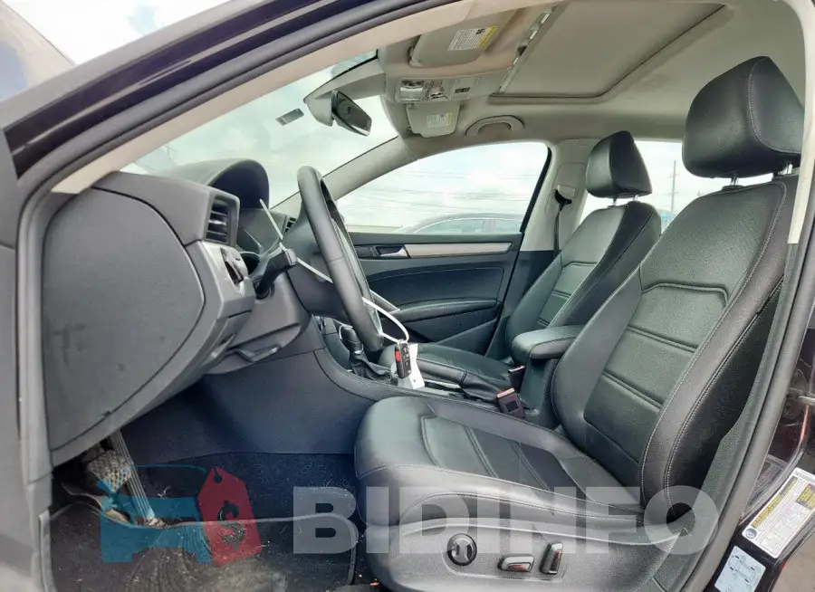 1VWSA7A36MC002716 Photo# 7