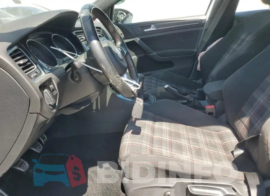 3VW5T7AU6KM003473 Photo# 7